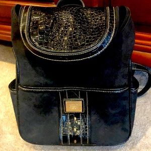Liz Claiborne small backpack style bag